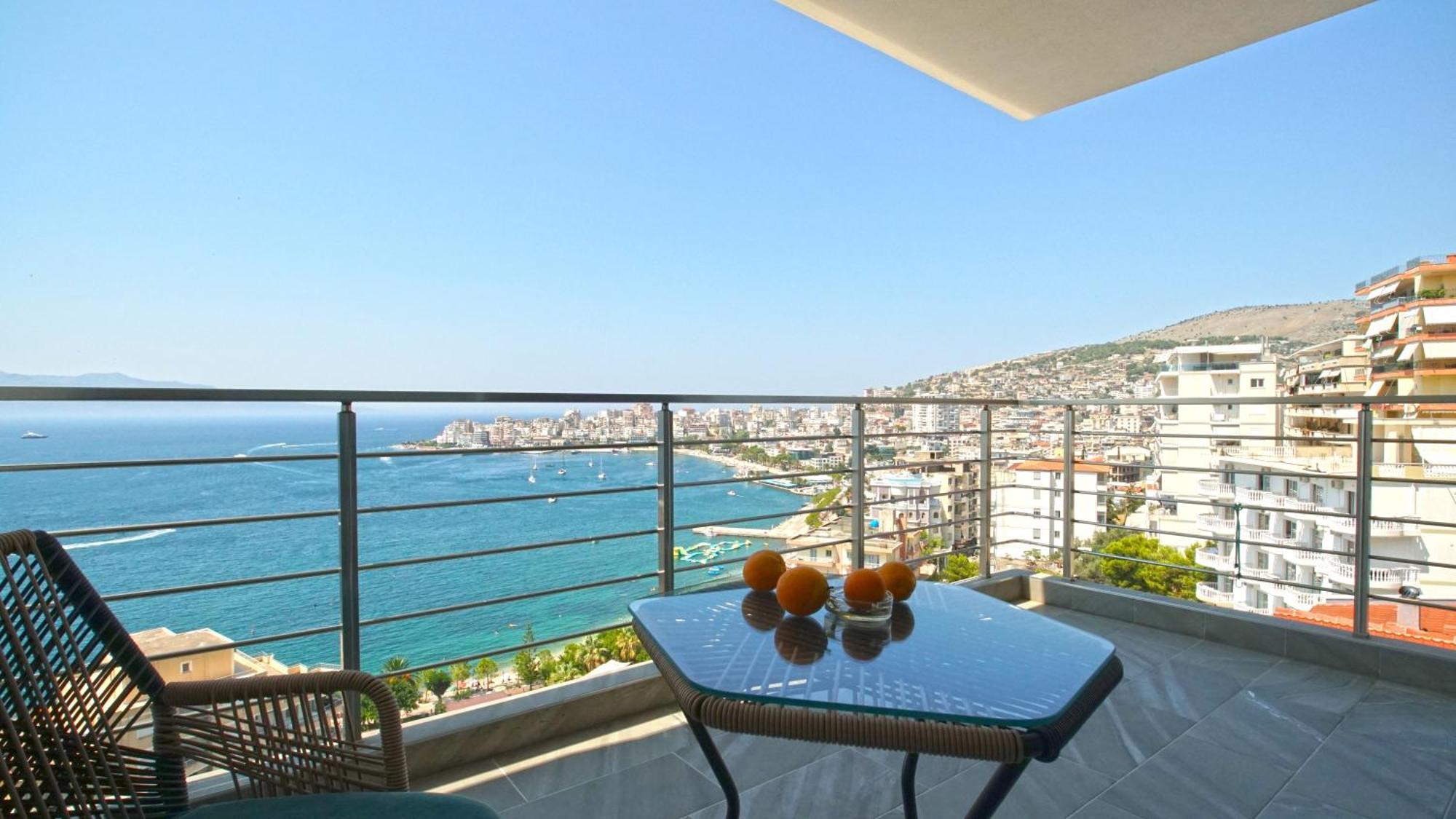 Blue Eye Apartment Sarande Luaran gambar